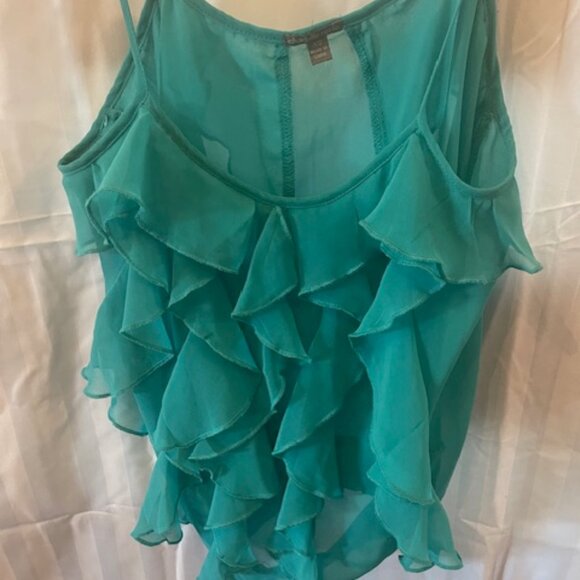 DKNY Distressed Vintage Jeans Size 26 straight leg plus free boho Blouse!! - Picture 8 of 11